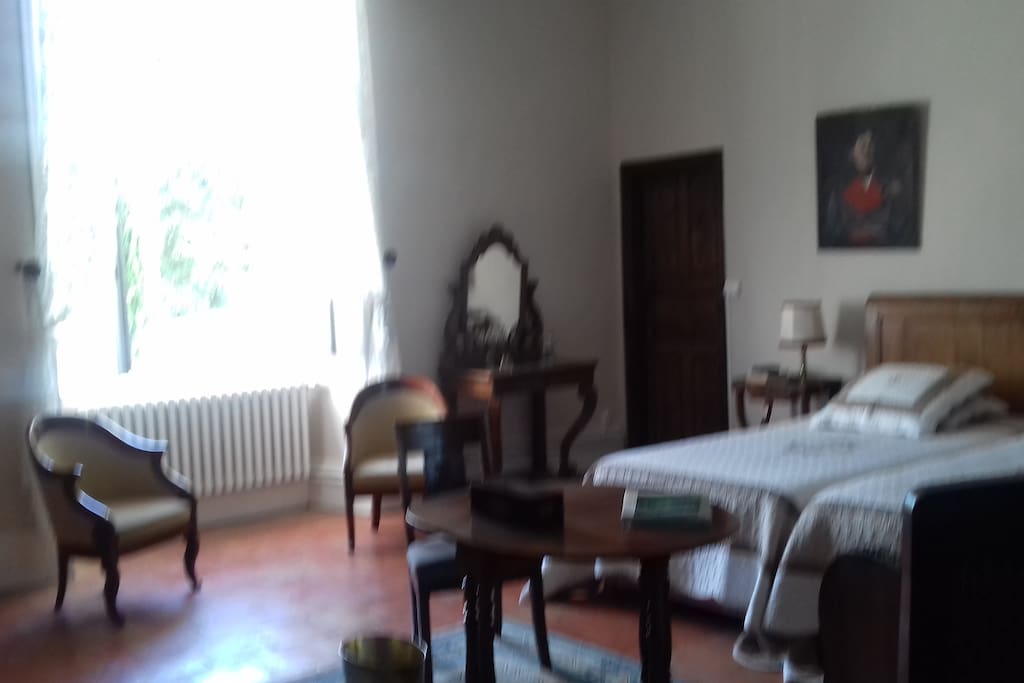Chambre MM vue 3 (85€)