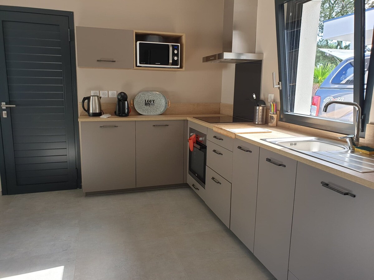 Successful Airbnb property: Villa with pool, jacuzzi and exotic garden in Ondres