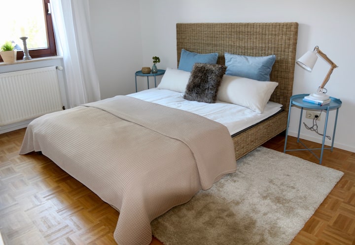 Schlafzimmer No.1