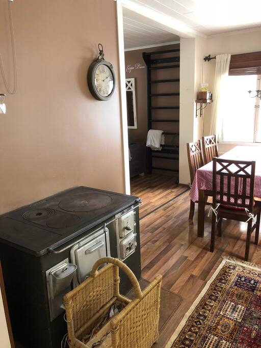 Kitchen stove