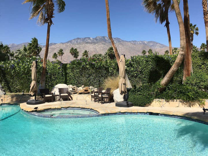 Casa Cerritos Bed&Breakfast, the Blue Guest Room Houses for Rent in