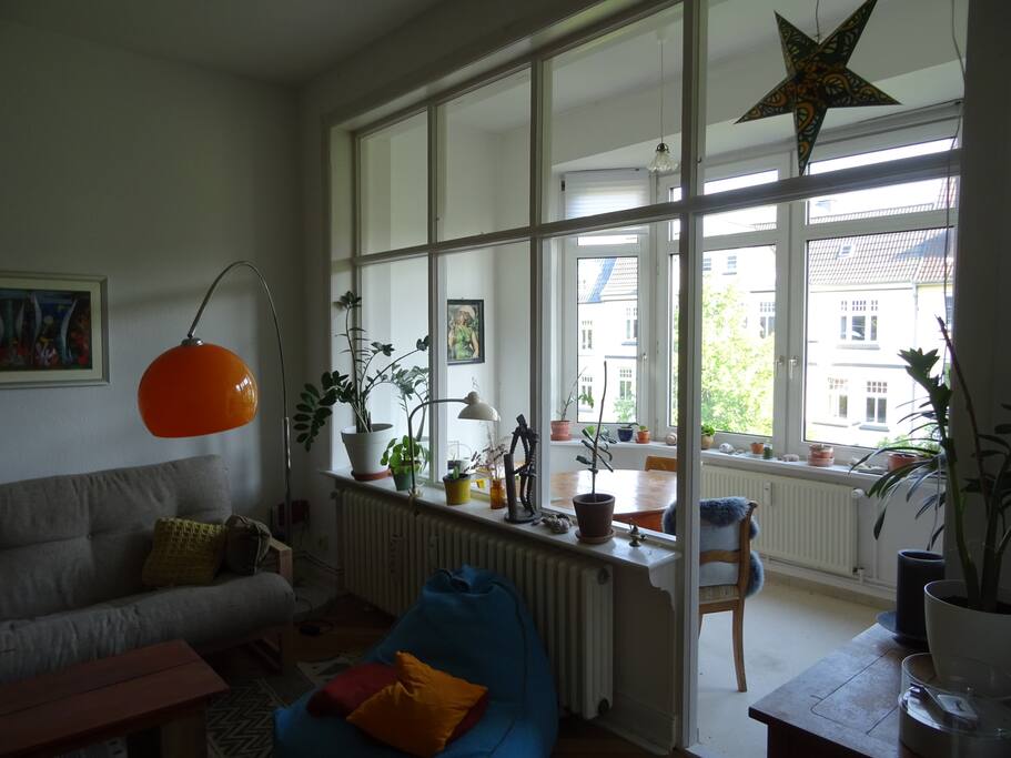 Wohnzimmer mit Wintergarten