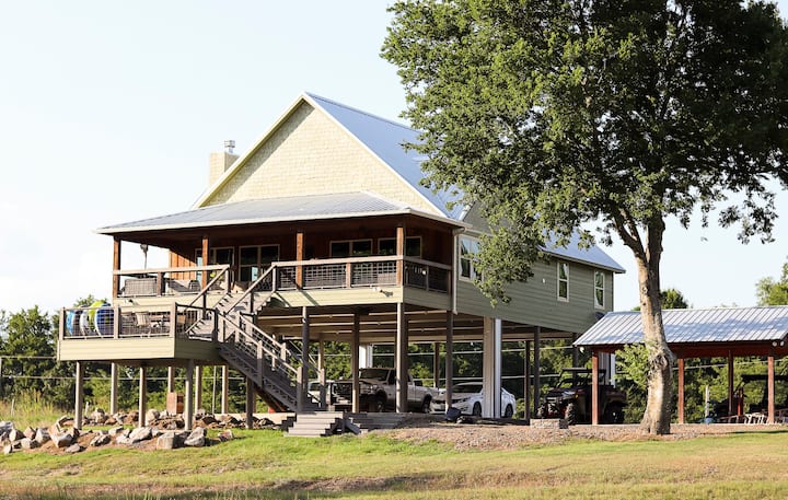 Experience The Highlife On The Caddo River Cabins For Rent In Glenwood Arkansas United States
