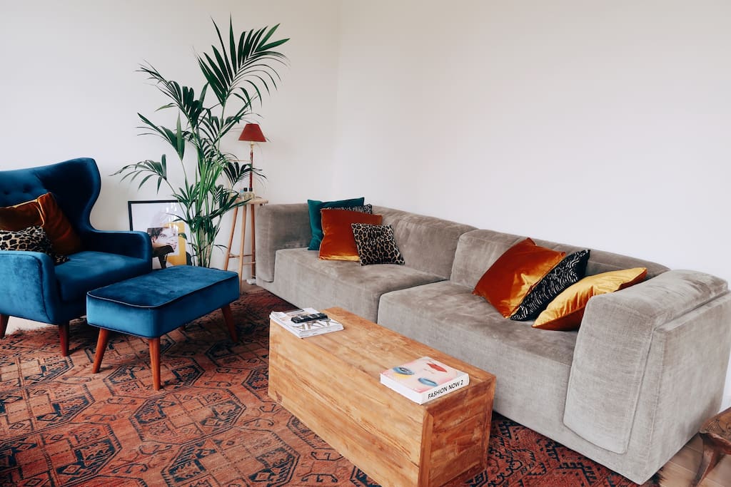 Couch of 3 meters long!