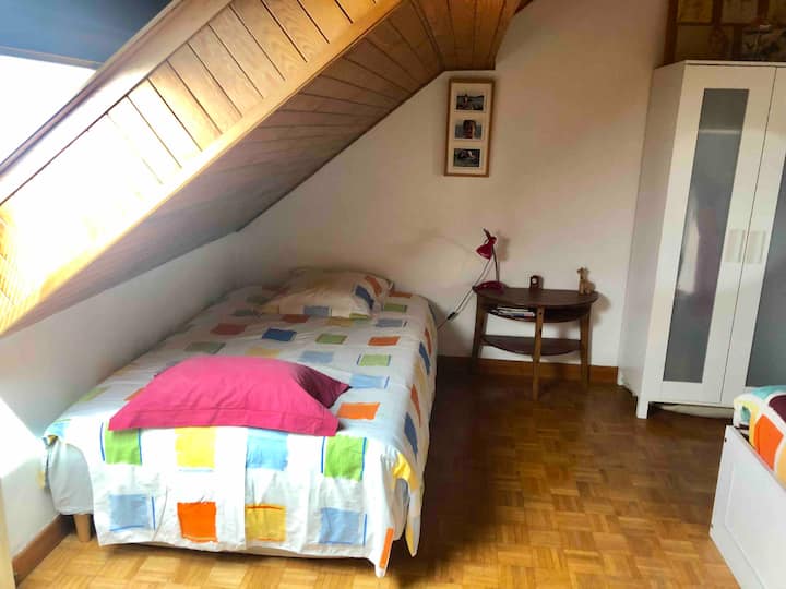 Спалня 3 на запад: Легло 120