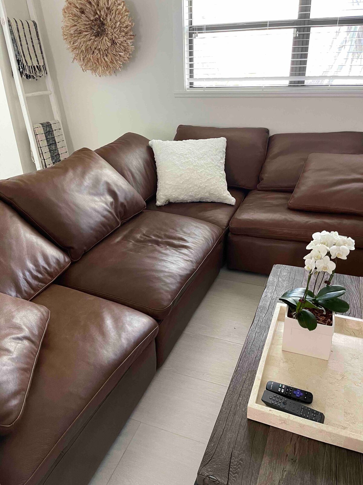 Popular Airbnb listing: Papa Steve’s Downtown Delray Beach, 3 Bedroom Pad in Delray Beach