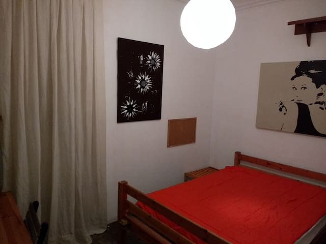 habitacion 1 en el barrio del borne barcelona