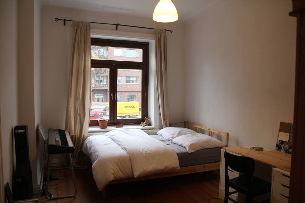 Zimmer 1
mit Doppelbett