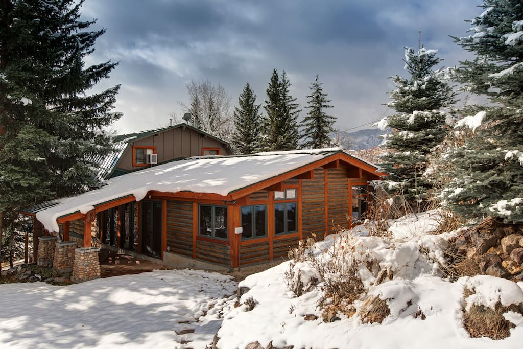 Deceptively large vacation rental for 15 guests, just 12 minutes from the Deer Valley Express gondola