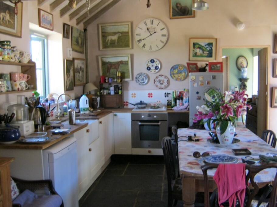 Well decorated dwelling