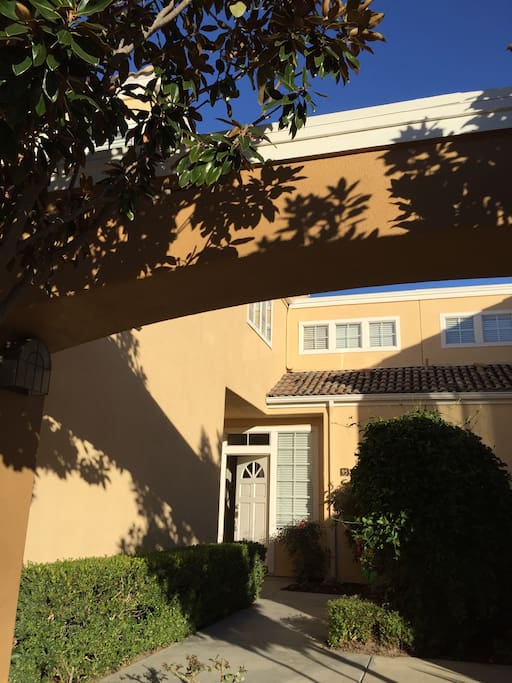 aliso viejo chat rooms Alize at aliso viejo apartment homes offers a variety of amenities and is conveniently located in aliso town center aliso viejo, office to chat with our . aliso viejo chat rooms Alize at aliso viejo apartment homes offers a variety of amenities and is conveniently located in aliso town center aliso viejo, office to chat with our .