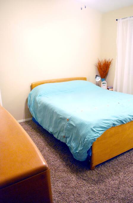 Queen Bedroom