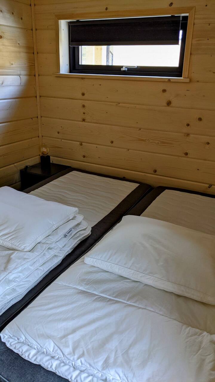 Еднокреветна соба „Högfjället“ на приземје со единечен кревет.