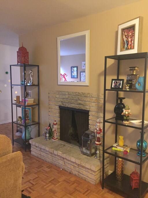 Spacious living room