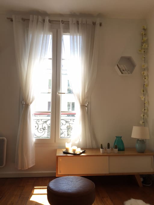 Le salon très lumineux