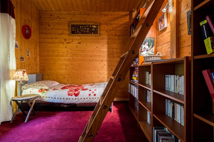 Úroveň záhrady: spálňa 3
Jednolôžko