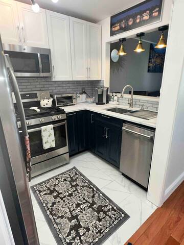 Modern Touch/Surfers Paradise gallery image 4