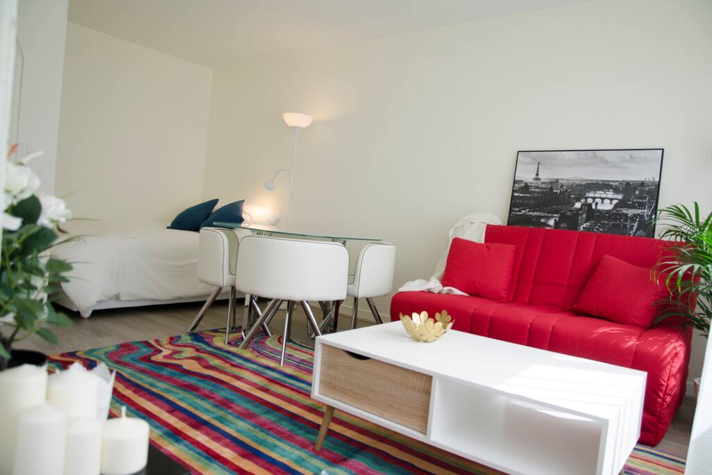 studio avec le coin chambre
