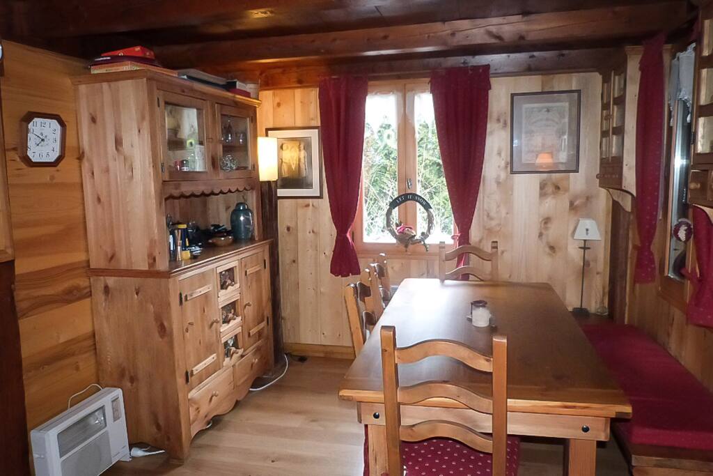 Salle à manger Cuisine typique