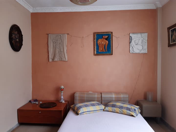 Habitación Eros, cama baja 150*200, aire acondicionado