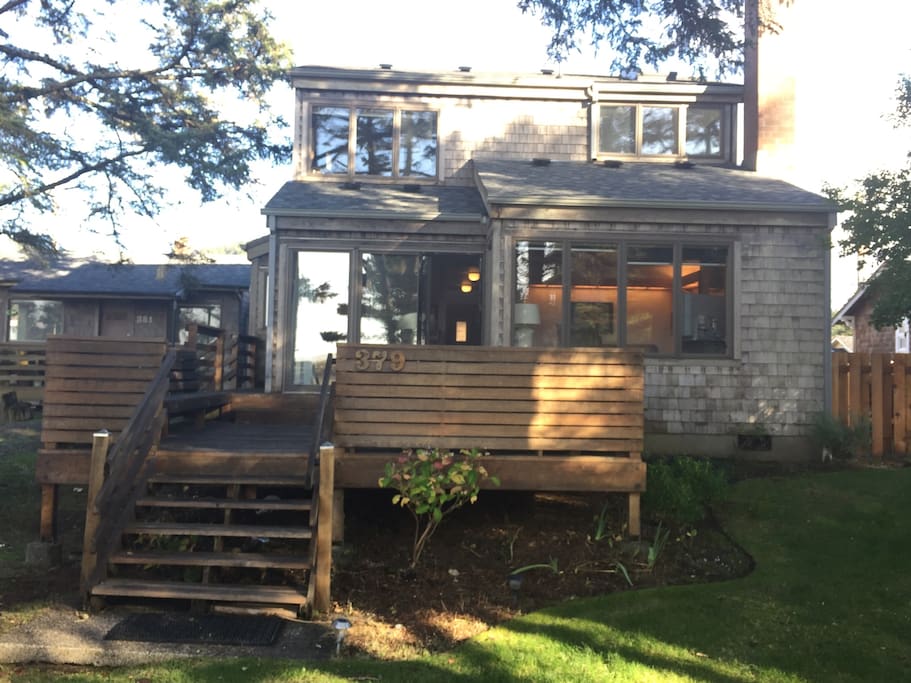 Front of house, faces beach