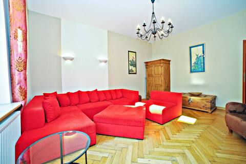 Red by Grand Apartments