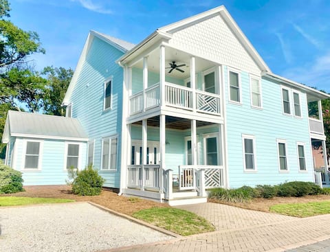 Walk to Restaurants, Bars, Waterfront & Shops