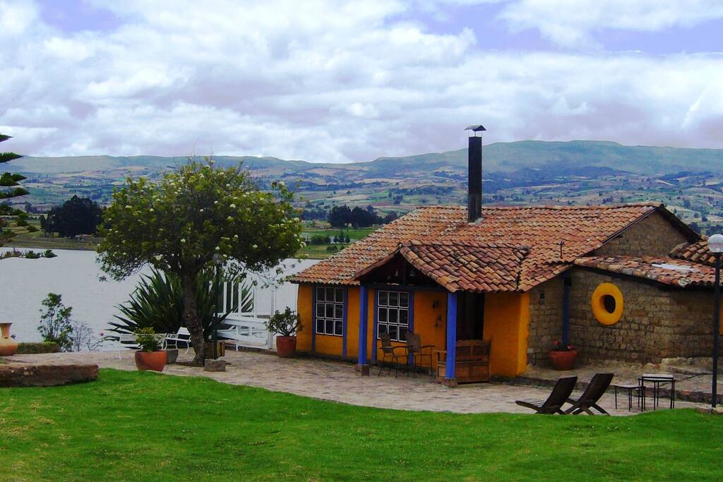 FACHADA FRENTE