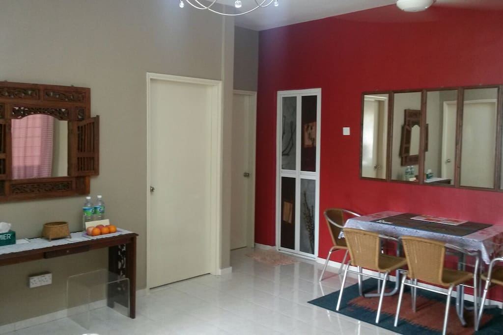 Comfortable Dining Area.