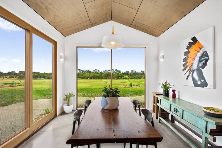 Country Views and Coastal Bliss gallery image 4