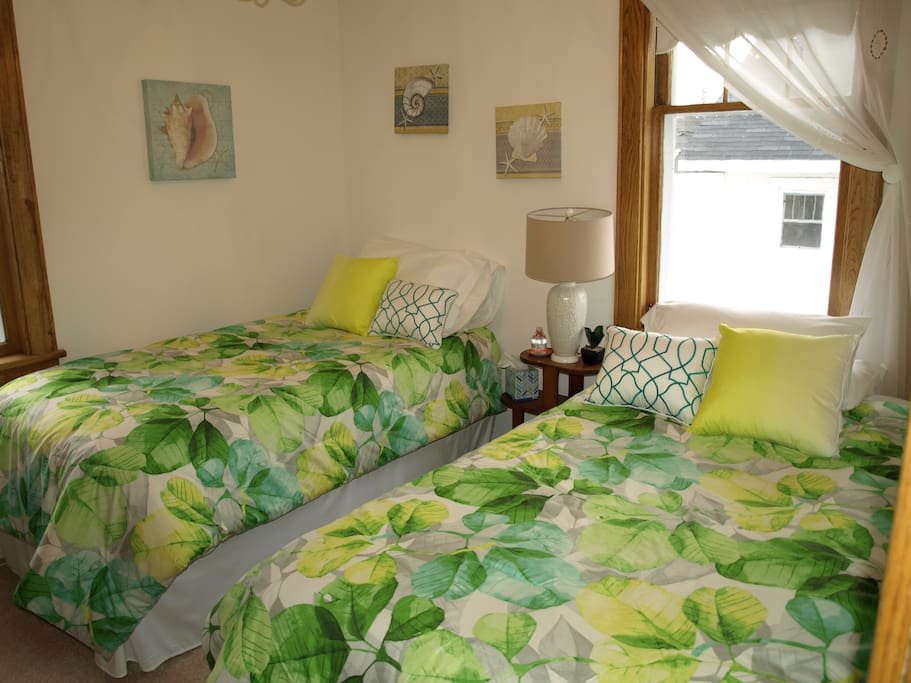 Twin Beds On Main Level