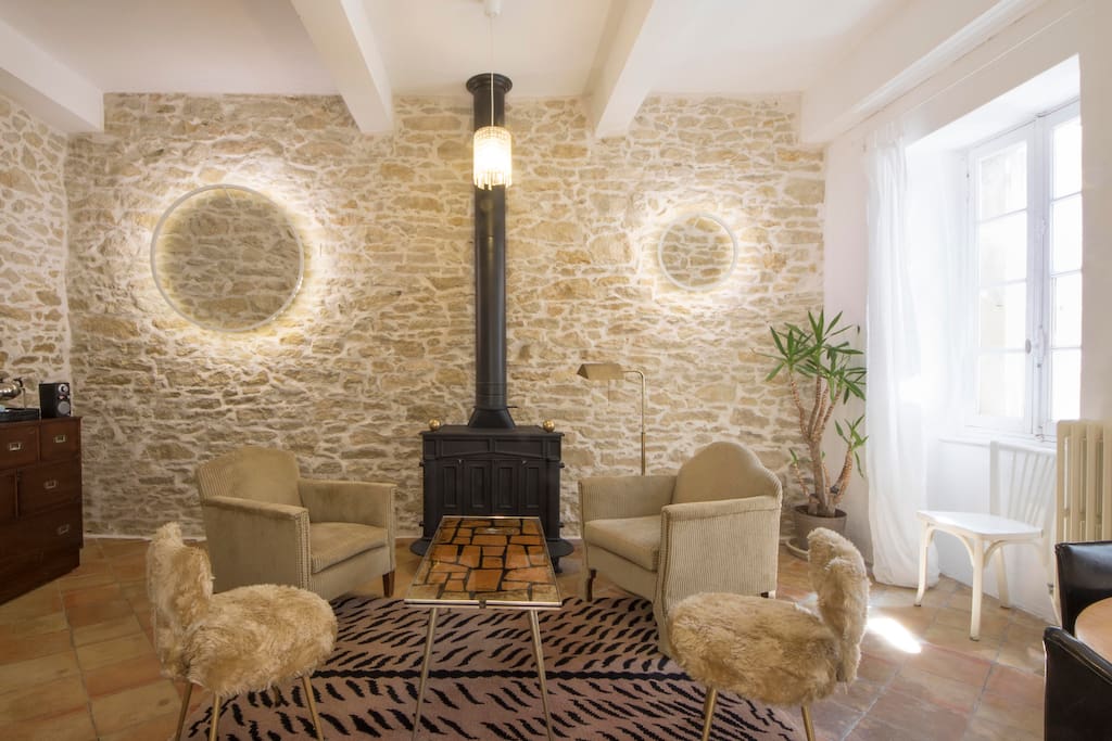 Salon, lounge area inside