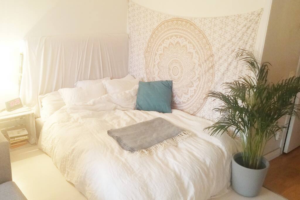 Bed/Cozy corner