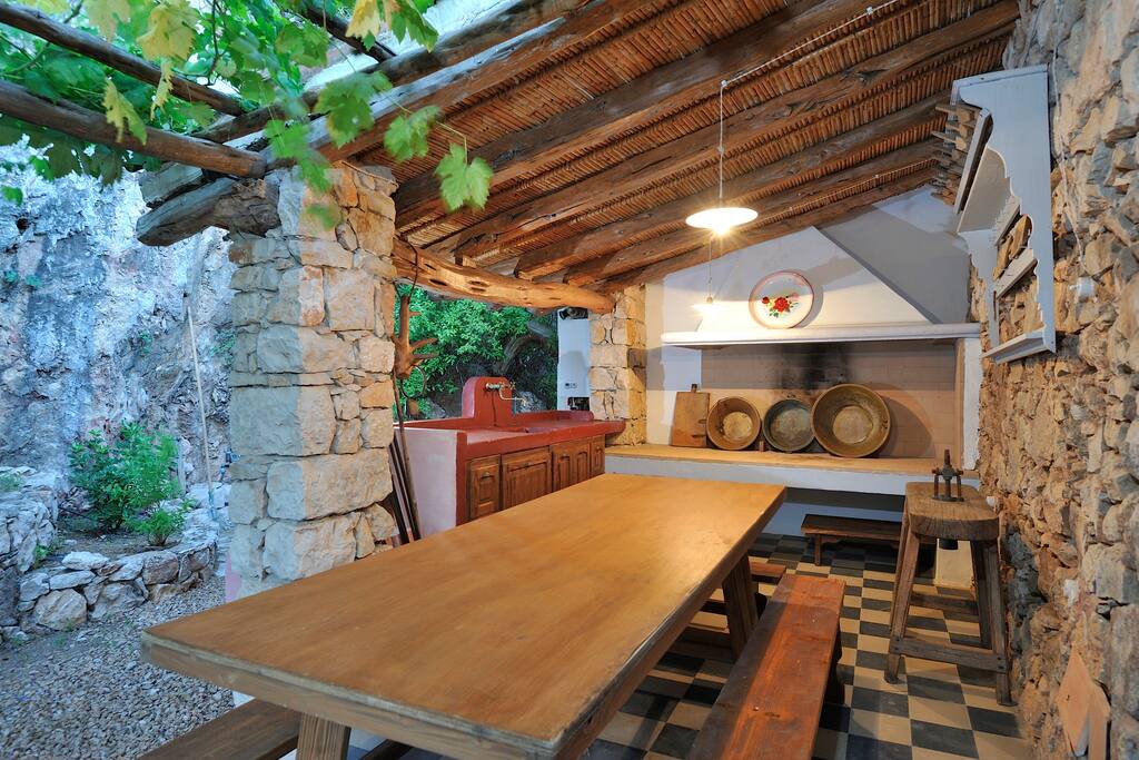 Cucina esterna - Outdoor kitchen
