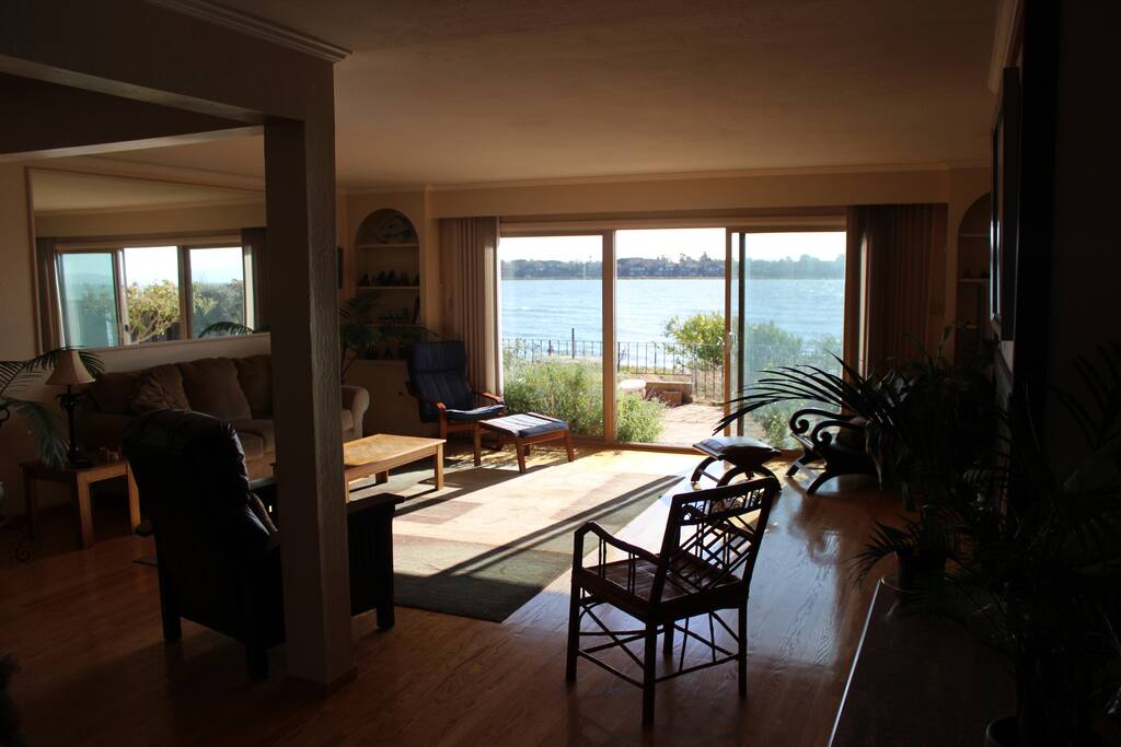 Spacious livingroom