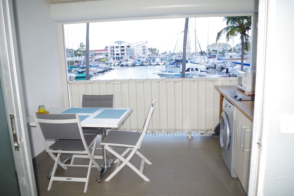 terrasse/cuisine vue marina