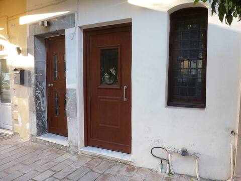 Giorgo's small apartment