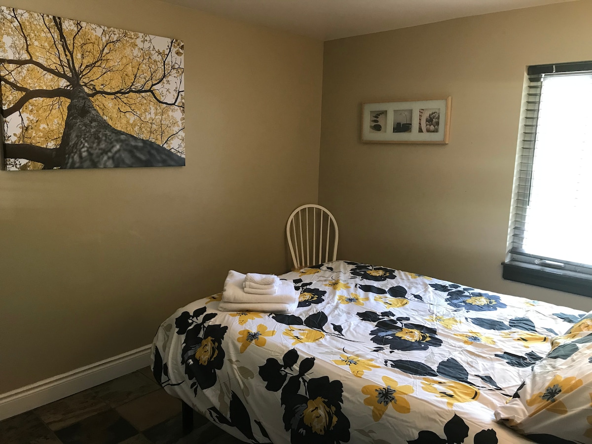 Жълта спалня 2