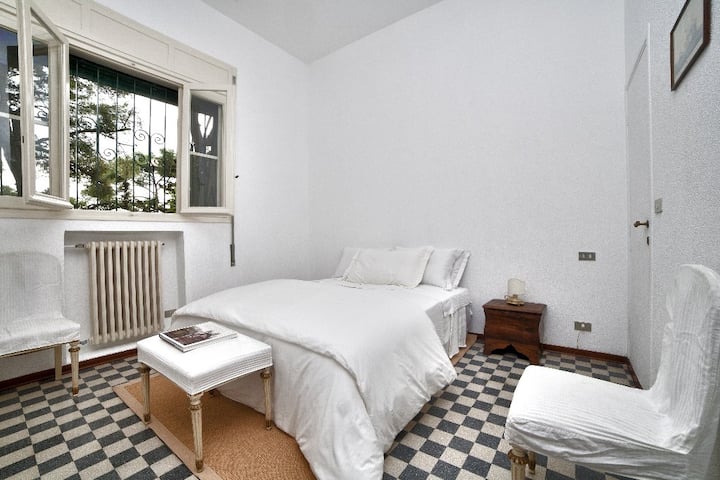 спалня с баня