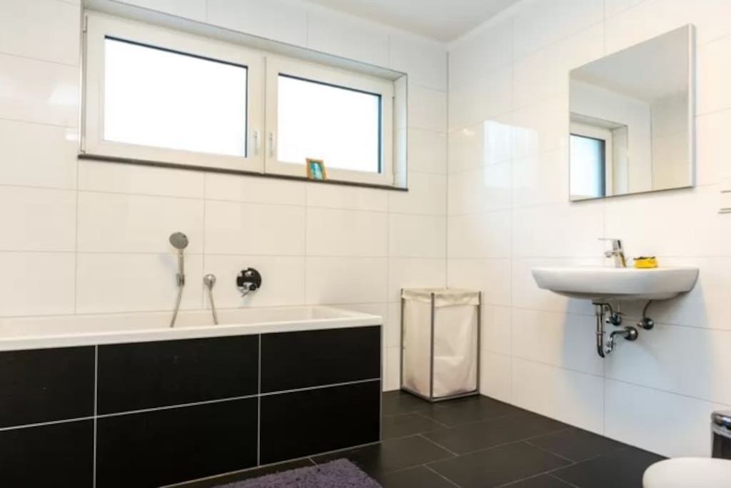 Guest Bathroom 2