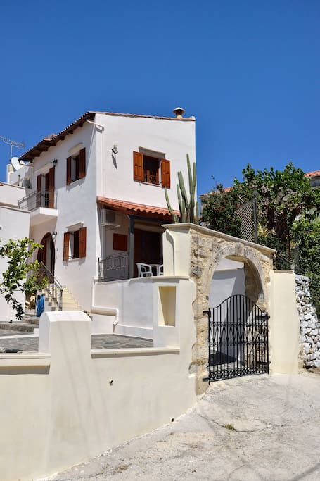 Facade/entrance and street view.