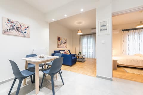 Acropolis cozy and stylish apartment next to metro