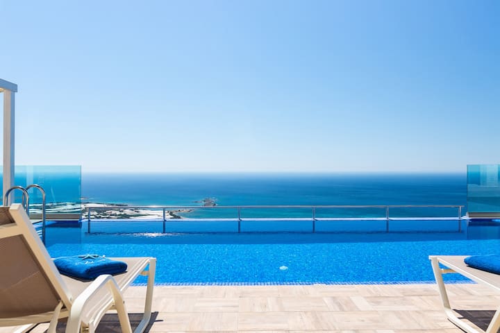 Jasmine Villa, 3 BD, 3 BD, private pool, sea views