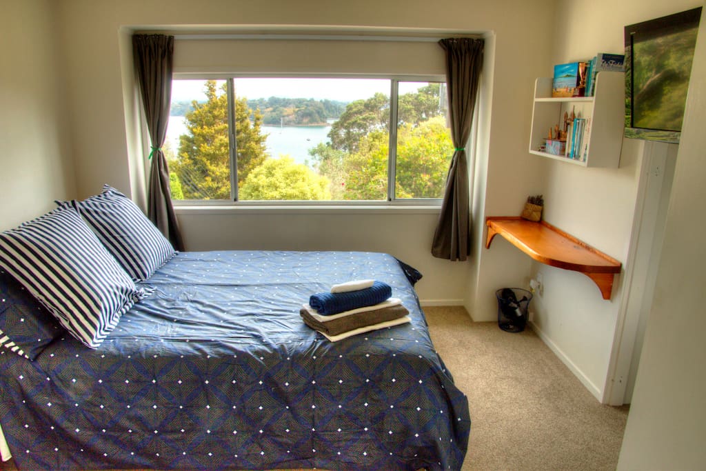 The bedroom and its view