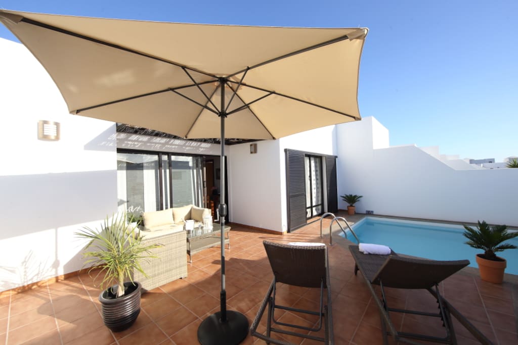 Terraza con piscina