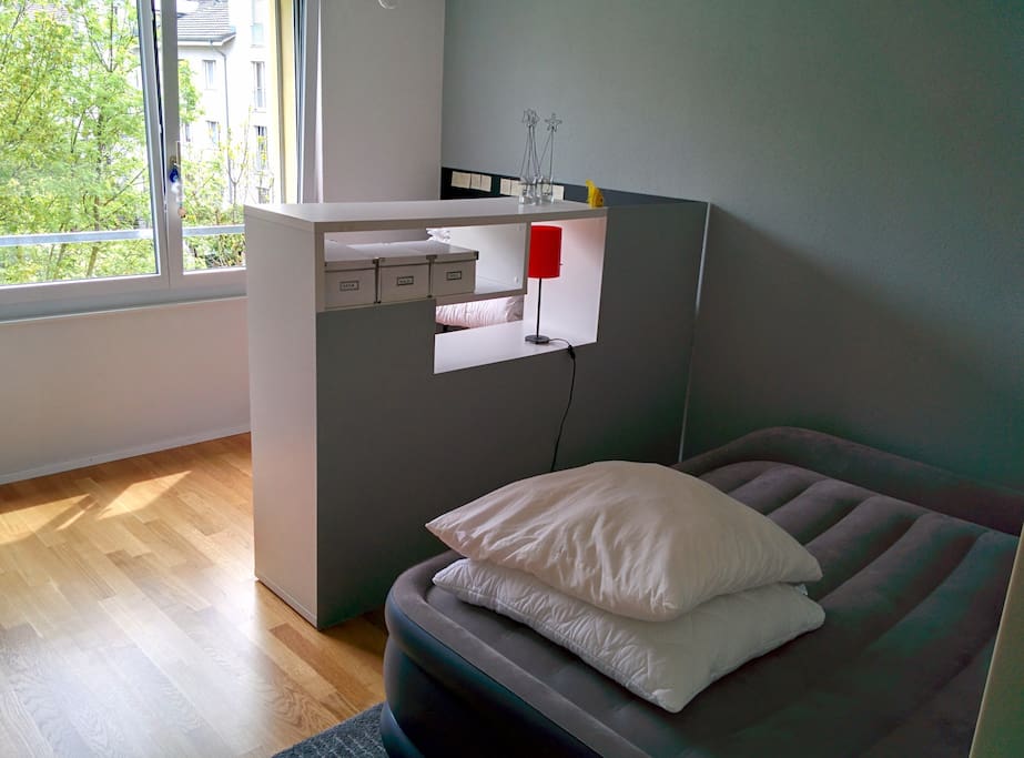 Gästezimmer
(Luftbett)