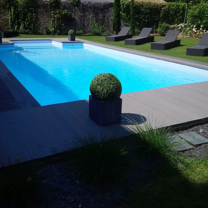 11x5 m heated swimming pool
