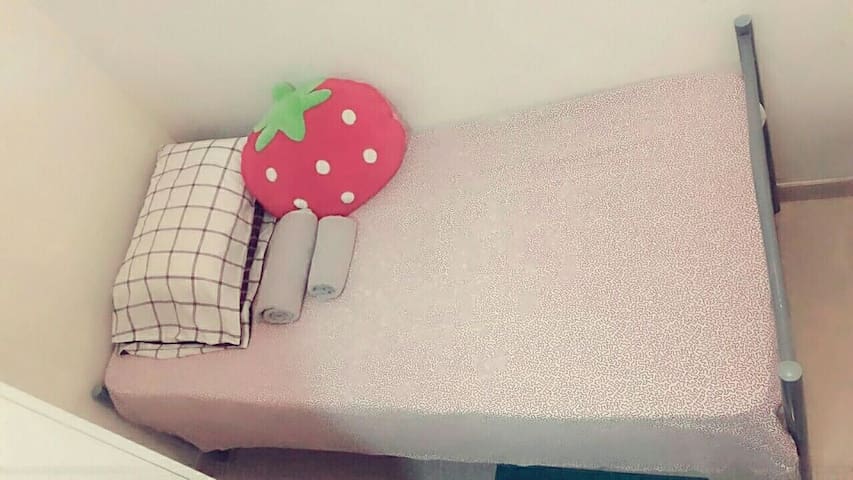 Beautiful Studio Room located in Quarry Bay