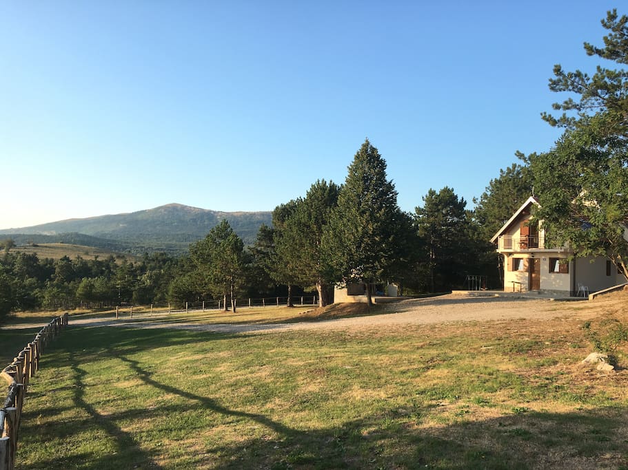 4SeasonsHouse on private 13 000 sq mt land