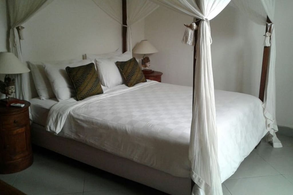 Bed room